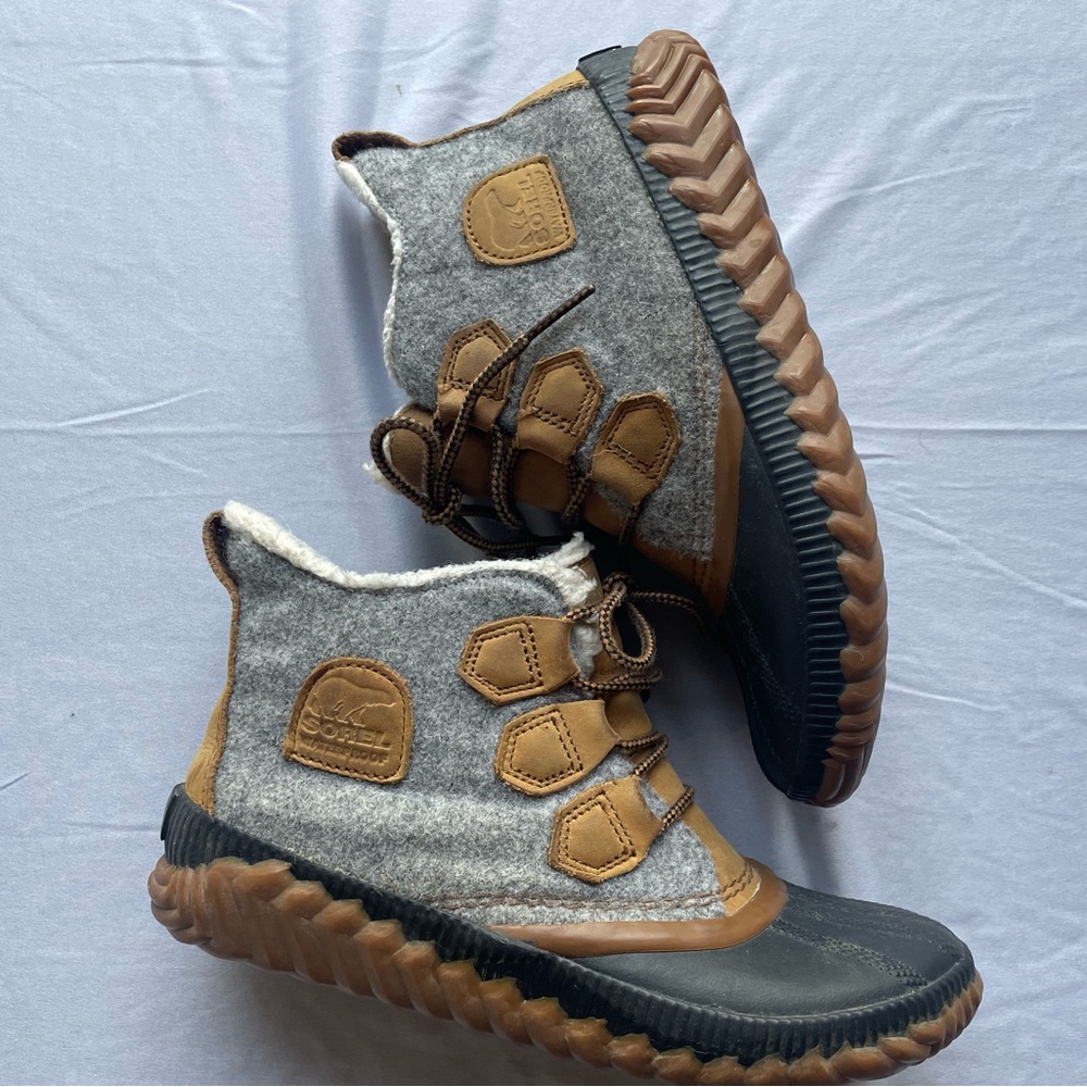 Sorel Cozy Cream and Gray Boots